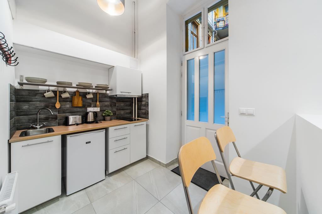 Astoria Airconed Apartments Budapest Exterior foto